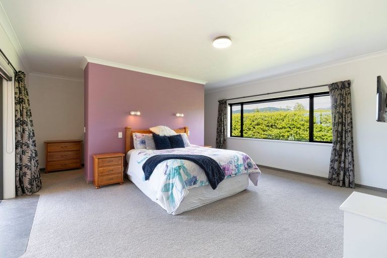 Photo of property in 347a Tararua Road, Levin, 5571