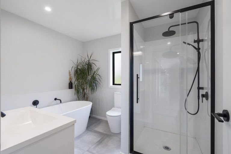 Photo of property in 336 Valley Road, Colyton, 4775