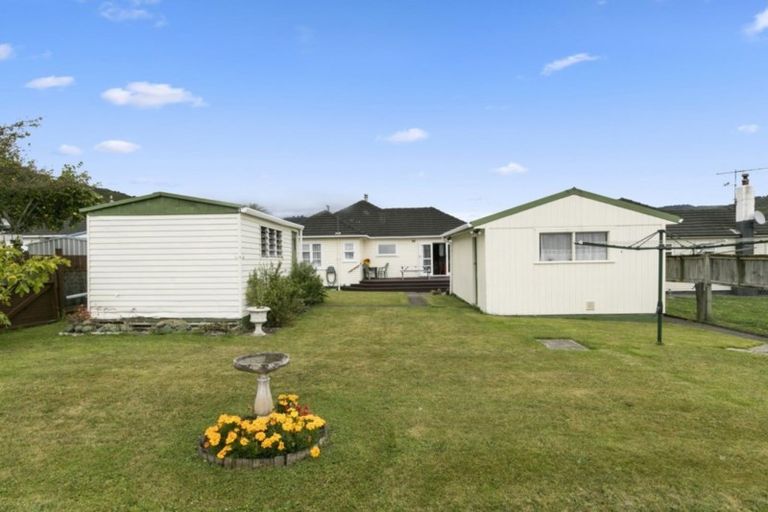 Photo of property in 23 Wright Street, Wainuiomata, Lower Hutt, 5014