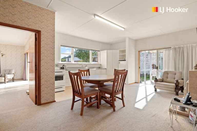 Photo of property in 16 Torquay Street, Abbotsford, Dunedin, 9018