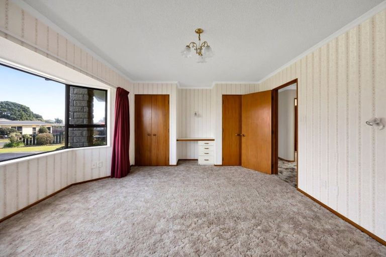 Photo of property in 14 Pohutukawa Drive, Opunake, 4616