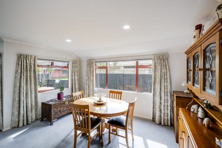 Photo of property in 8 Gresham Place, Taradale, Napier, 4112