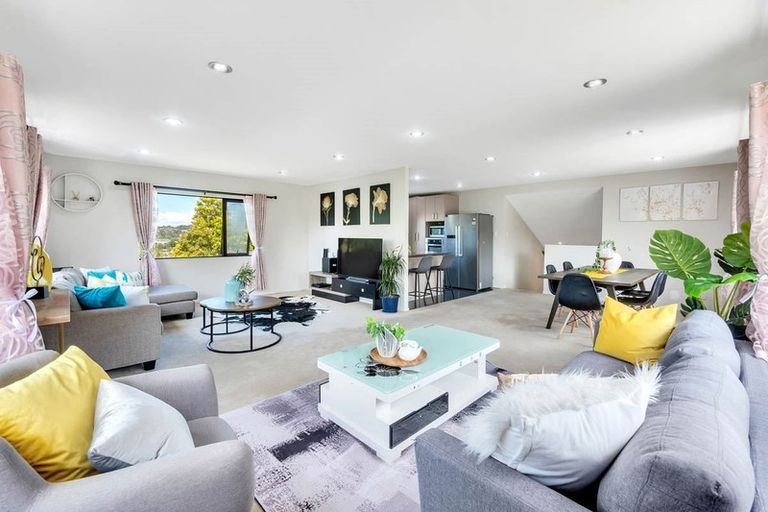 Photo of property in 70d Glengarry Road, Glen Eden, Auckland, 0602