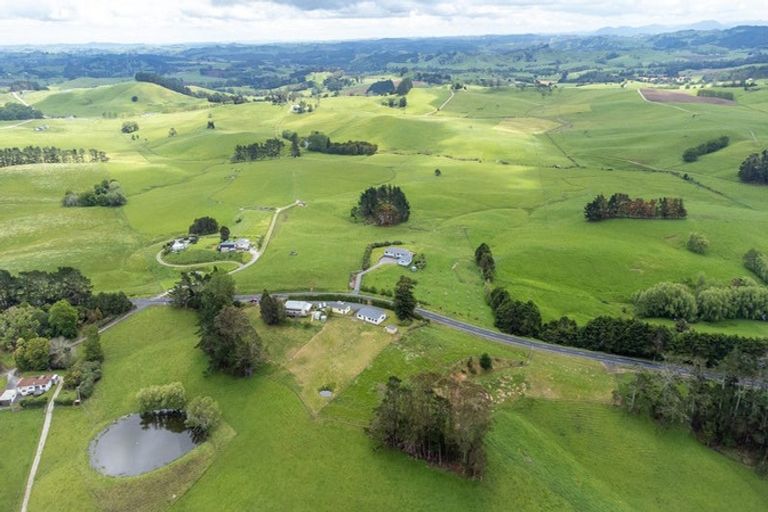 Photo of property in 158 Waiteitei Road, Wellsford, 0974