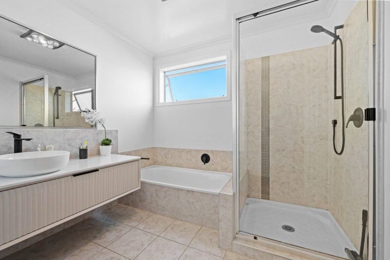 Photo of property in 9 Austral Place, Cromwell, 9310