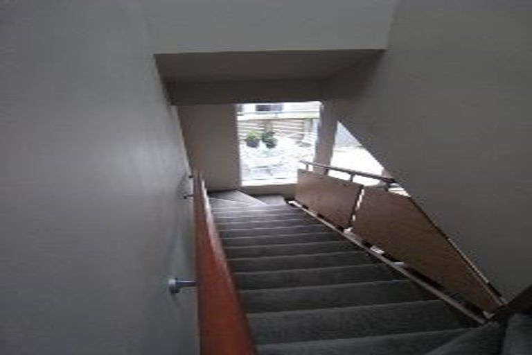 Photo of property in Mondrian Townhouses, 9/24 Hanson Street, Mount Cook, Wellington, 6021