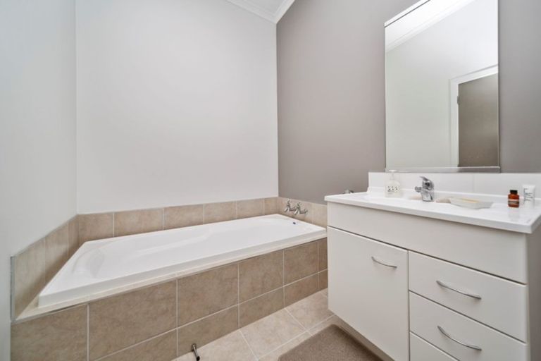 Photo of property in 9/38 Maratahu Street, Westown, New Plymouth, 4310