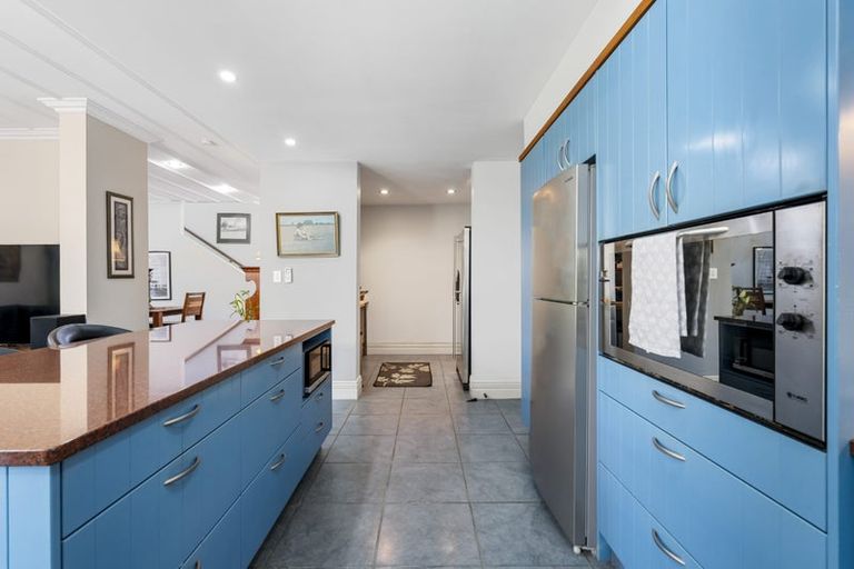 Photo of property in 37 Kinleith Way, Albany, Auckland, 0632