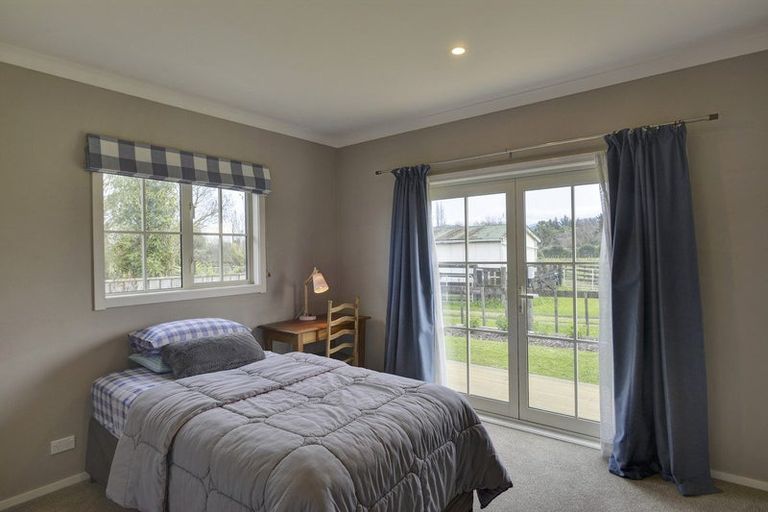 Photo of property in 112b Kent Street, Carterton, 5713