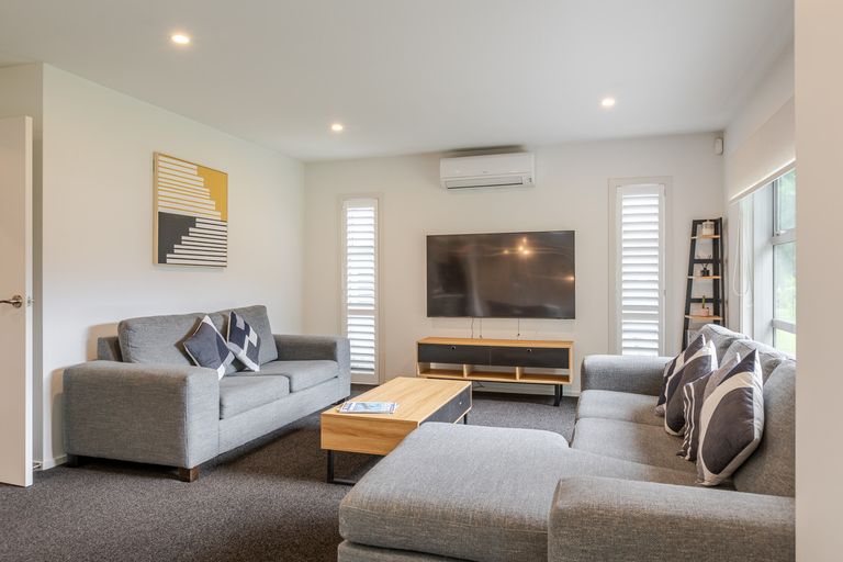 Photo of property in 2 Opaki Meadows Lane, Lansdowne, Masterton, 5871