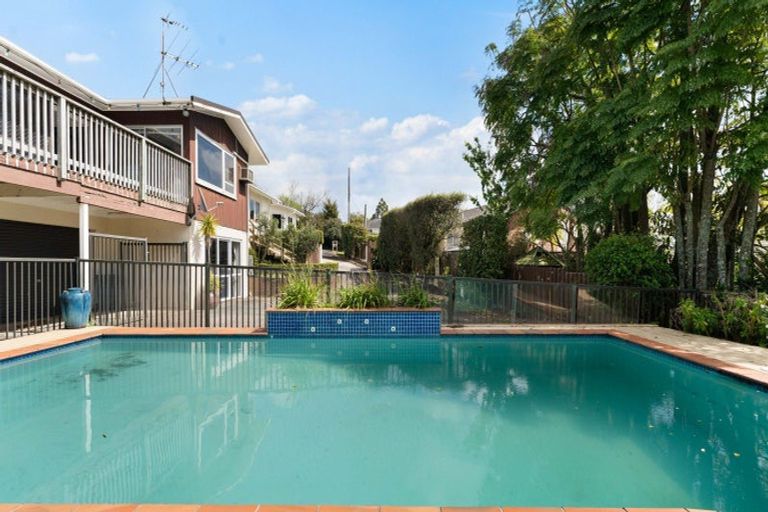 Photo of property in 4 Anzac Road, Pukekohe, 2120