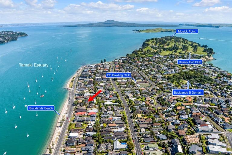 Photo of property in 27a The Parade, Bucklands Beach, Auckland, 2012