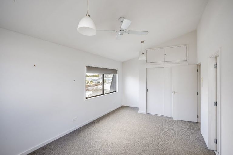 Photo of property in 138c Charles Street, Westshore, Napier, 4110