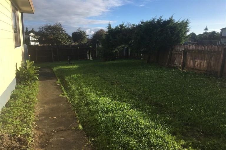 Photo of property in 1/22 Silver Creek Road, Weymouth, Auckland, 2103