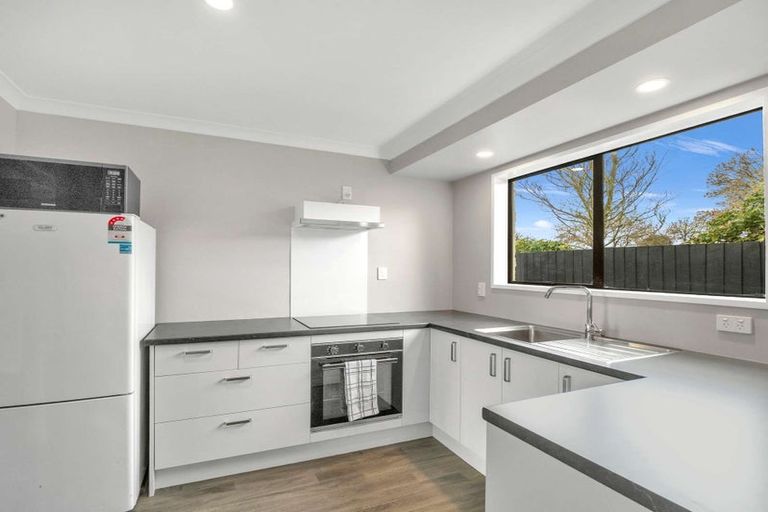 Photo of property in 12 Mchaffies Place, Wainoni, Christchurch, 8061