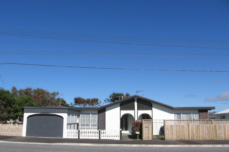 Photo of property in 74af1 Rotherham Terrace, Miramar, Wellington, 6022