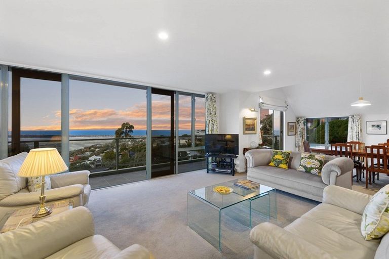 Photo of property in 185 Mount Pleasant Road, Mount Pleasant, Christchurch, 8081