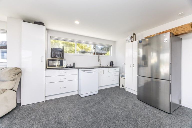 Photo of property in 18 Zita Avenue, Matakatia, Whangaparaoa, 0930