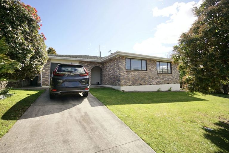 Photo of property in 6 Randell Place, Te Puke, 3119