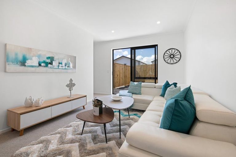 Photo of property in 6 Renga Renga Road, Flat Bush, Auckland, 2019