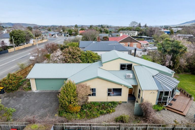 Photo of property in 10 Mountfort Street, Outram, 9019