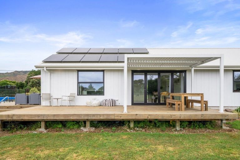 Photo of property in 49 Wakefield Road, Levin, 5571