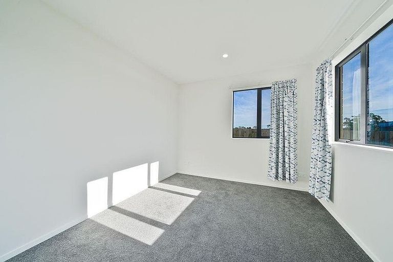 Photo of property in 18 Otohikawa Avenue, Glenbrook, 2681