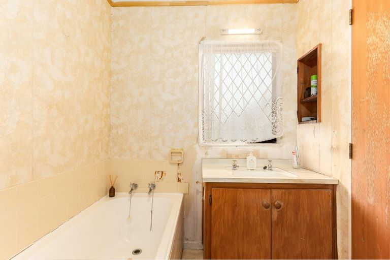 Photo of property in 6/49 Mana Esplanade, Paremata, Porirua, 5026