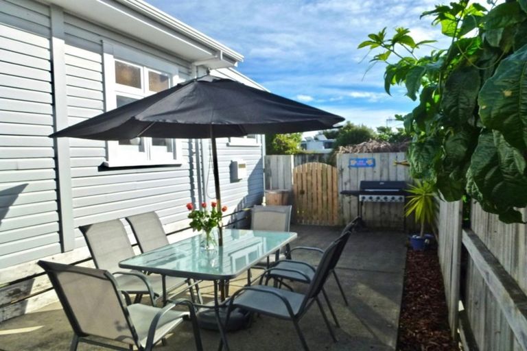 Photo of property in 10 Parakai Street, Paraparaumu, 5032