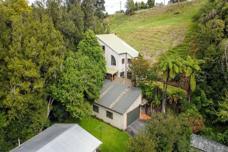 Photo of property in 12c Marina Grove, Frankleigh Park, New Plymouth, 4310