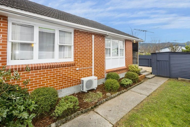 Photo of property in 3/29 Hillside Drive, Maoribank, Upper Hutt, 5018