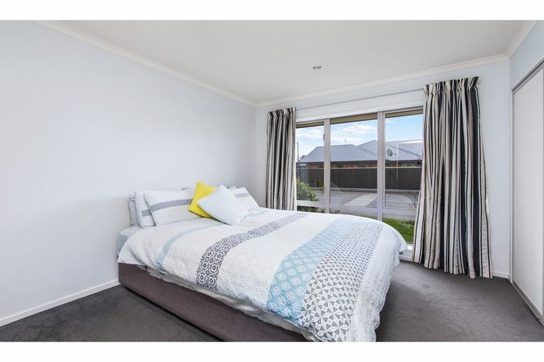 Photo of property in 25 Cognac Drive, Yaldhurst, Christchurch, 8042