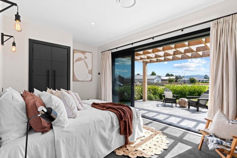 Photo of property in 24 Coralie Place, Lansdowne, Masterton, 5810