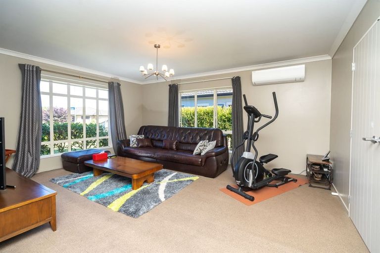 Photo of property in 15 Palliser Drive, Huntington, Hamilton, 3210