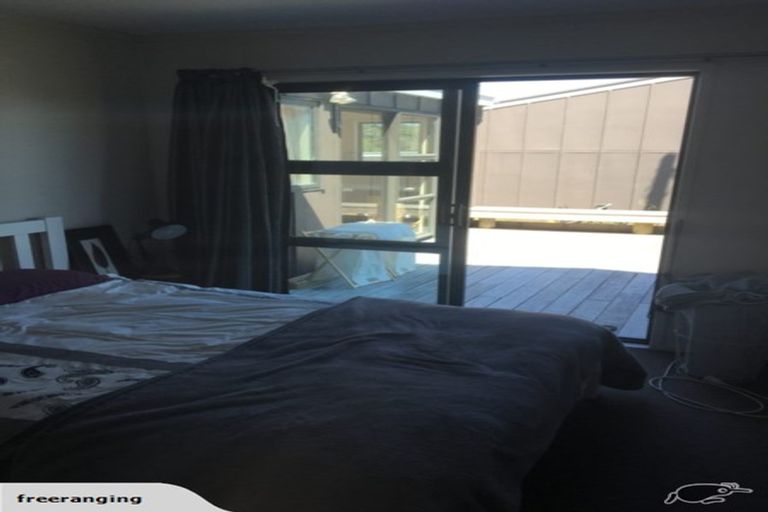 Photo of property in 1283 State Highway 16, Waimauku, 0883