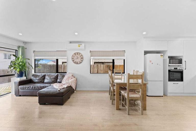 Photo of property in 222c Pakuranga Road, Pakuranga Heights, Auckland, 2010