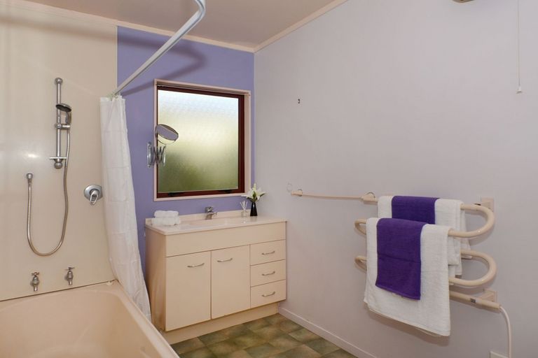 Photo of property in 18a Vale Road, Riverside, Whangarei, 0112