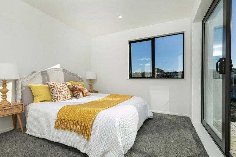 Photo of property in 1/20 Penzance Road, Mairangi Bay, Auckland, 0630