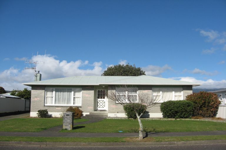 Photo of property in 3 Arran Street, Levin, 5510