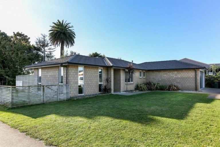 Photo of property in 1 Keene Drive, Bell Block, New Plymouth, 4312
