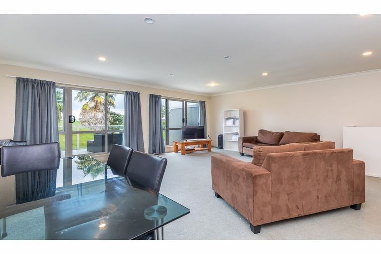 Photo of property in Santa Rosa, 40/340 Gulf Harbour Drive, Gulf Harbour, Whangaparaoa, 0930