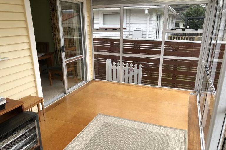 Photo of property in 337 George Street, Stokes Valley, Lower Hutt, 5019