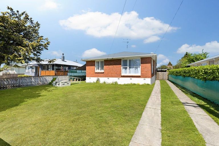 Photo of property in 28 Bader Street, Bader, Hamilton, 3206