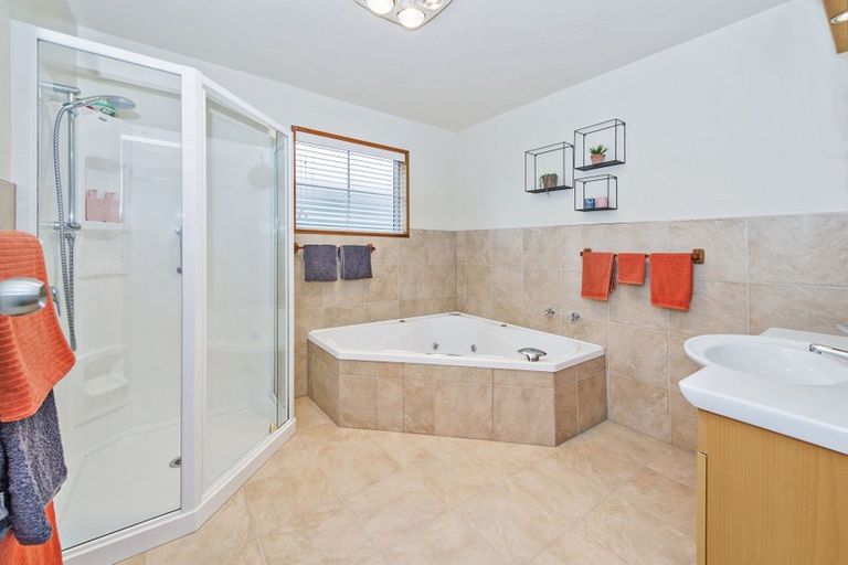 Photo of property in 65 Anglesea Avenue, Parklands, Christchurch, 8083