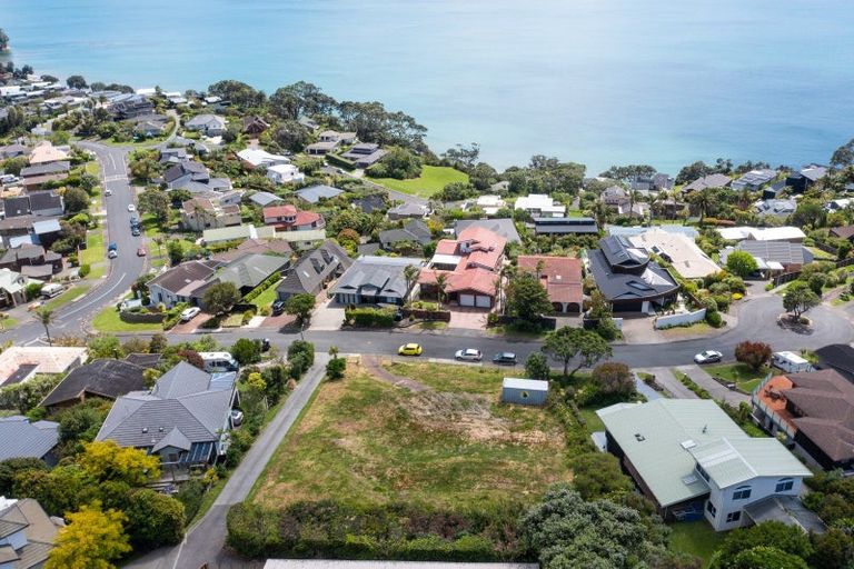 Photo of property in 15 Durness Place, Red Beach, 0932