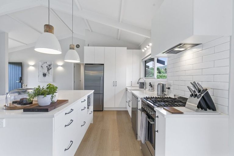 Photo of property in 2493 Hunua Road, Hunua, Papakura, 2583