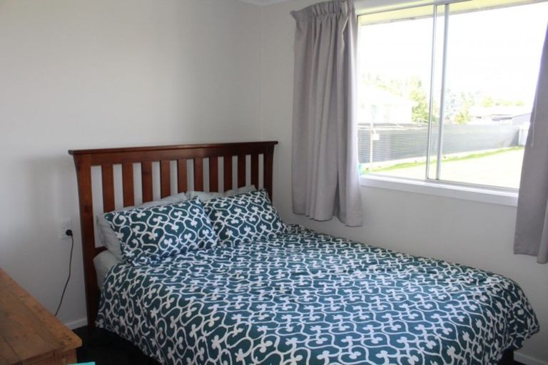 Photo of property in 9 Anne Street, Winton, 9720