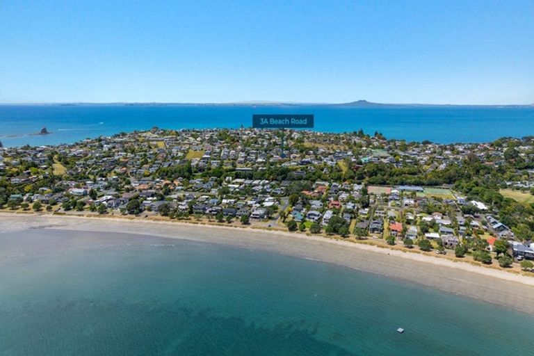 Photo of property in 3 Beach Road, Manly, Whangaparaoa, 0930