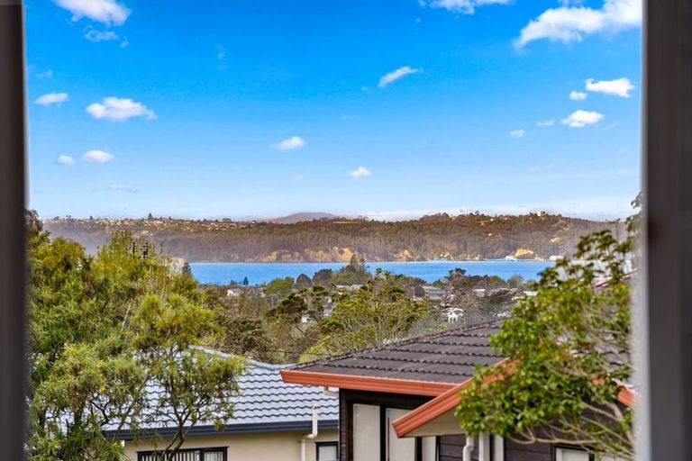 Photo of property in 8 Widmore Drive, Massey, Auckland, 0614