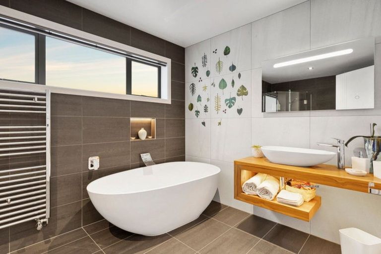 Photo of property in 59 Mcbride Street, Frankton, Queenstown, 9300